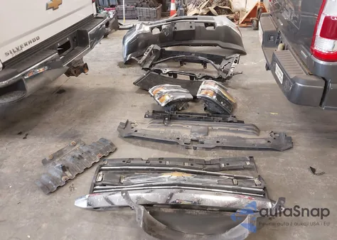 2017 Chevrolet Silverado 2500Hd Wt from USA, damaged, VIN 1GC2KUEGXHZ251227